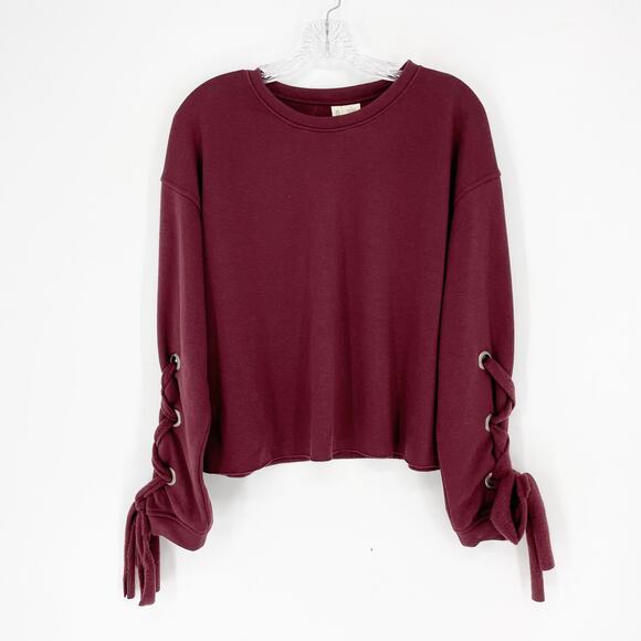 Sky and Sparrow Grommet Lace-Up Sweater Size Large - Picture 1 of 6